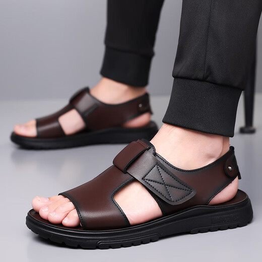 
Woodpecker Casual Leather Sandals for Men 2025 Summer New Thick Solemn All-Match Breathable Beach Shoes Lightweight Comfortable Roman Sandals CLP6189 Brown 38