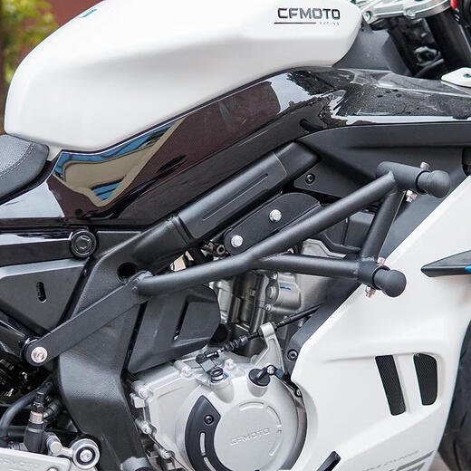 工马24-25款 春风675SR-R保险杠防摔护杠竞技杠发动机保护cfmoto保护 高强度护杠