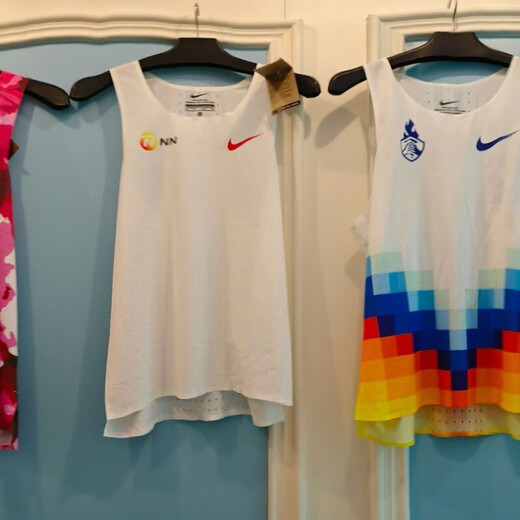 NBA Nike-Nike Sports Track and Field Vestido seco rápido Examen físico Competición Breatable Traje de entrenamiento Maratón Maratón Running Sports Men and Women Nike- [Jagua Fabric Full Pressing Glue Versión de Glue] White Single Hook Blue Flame 120 Nike-L+ (Versión de actualización de tela Jagua) 120-140