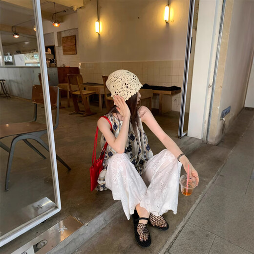 Opeodly Spot Real Shot Real Retro Retro Halter Halter Cuello Top Tubrina suelta Versática Pantalones de pierna ancha Traje casual 9273# Pantalones de encaje S Tamaño igual