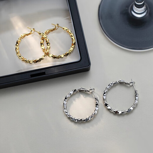 Idel ear needle earrings broken silver large circle plain ring earrings 2025 new hot style high-end earrings birthday gift E4044 broken silver earrings