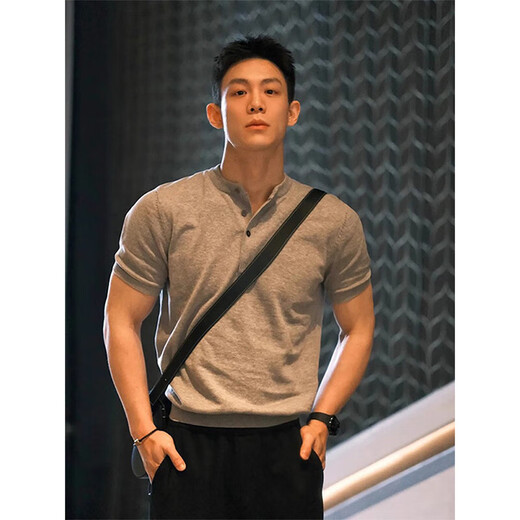 Main style (ZHUYIFAN) black training right-shoulder short-sleeved polo shirt for men, handsome Henley collar T-shirt showing muscle fitness half-sleeves, black, upgraded model 3XL (suitable) 190-210Jin Jin is equal to 0.5 kg