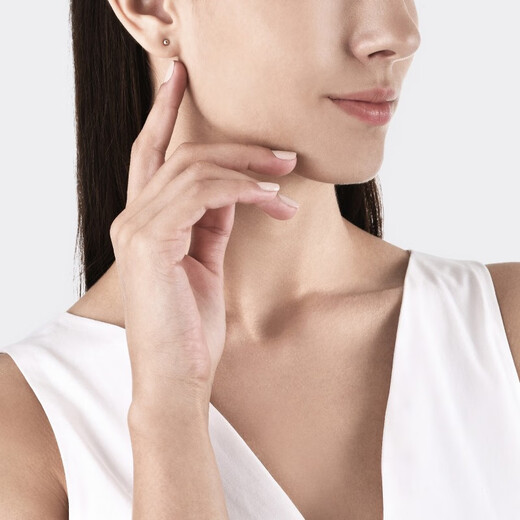 Chow Sang Sang (CHOW SANG SANG) platinum earrings Pt950 platinum ball earrings for men and women platinum earrings 04971E