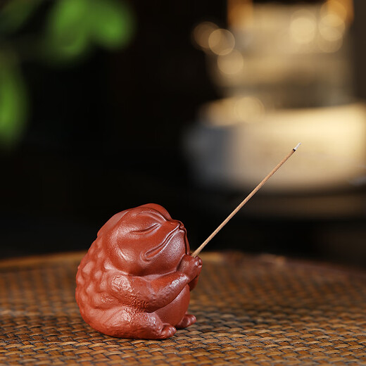 Tibetan pot world Zen purple sand golden toad incense insert tea pet indoor household sandalwood incense insert incense incense tea tray ornaments golden toad incense insert