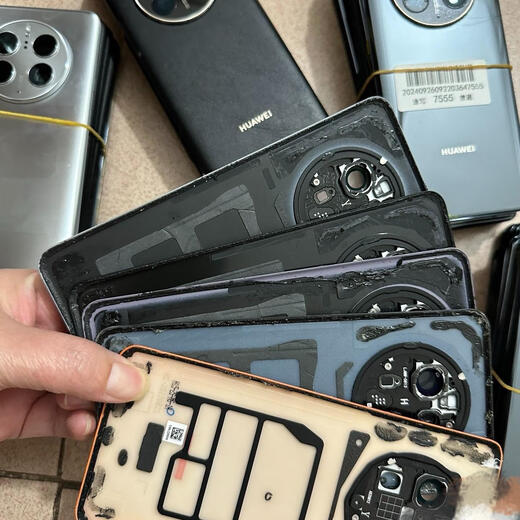 Suitable for Huawei mate50/E original disassembly mobile phone back cover battery cover mate50pro original glass back shell mate50 Yaojin black 99 new original disassembly