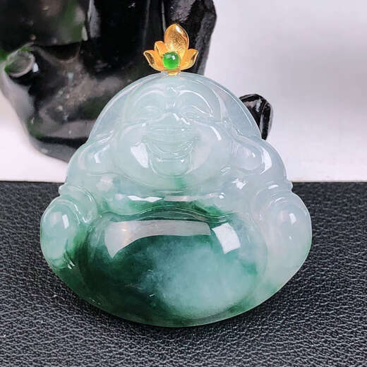 Chili Myanmar A-grade jade 18k gold inlaid with icy green Buddha pendant fashionable design
