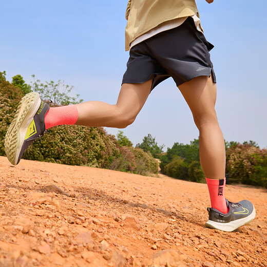 耐克（NIKE）官方JUNIPER TRAIL 2 GORE-TEX男户外越野跑步鞋秋HM9734 200中灰/耀黄/沙漠卡其/幻影灰白 41