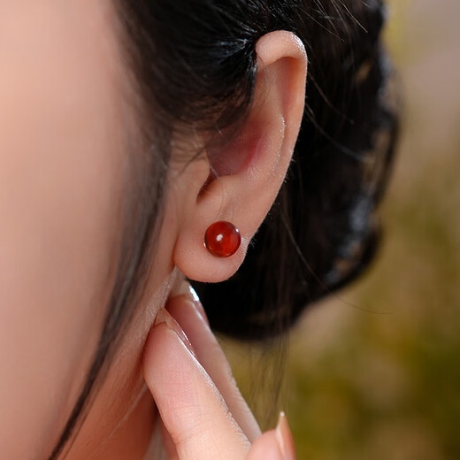 Dara natural blood amber earrings for women S925 silver amber earrings practical elders Chinese Valentine's Day gift for girlfriend and wife