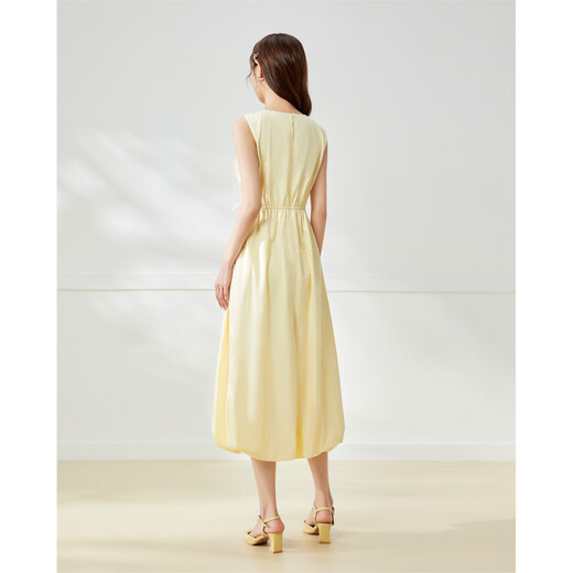 IEF/Aiyifu 2025 Summer Nuevo estilo para niñas Temperamento suave Gentle Vacation Fashion Chaleco de mujer Falda larga Amarillo L