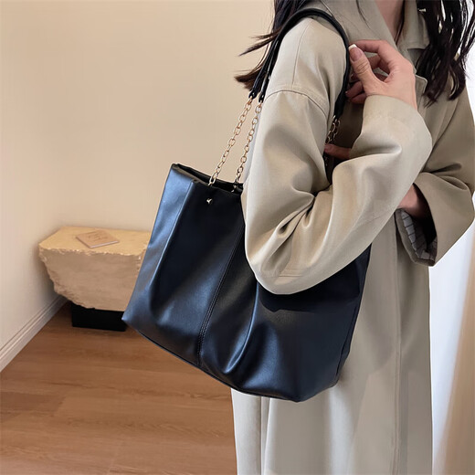 包包2025新款软皮托特包大容量女小众高级感大学生上课手提单肩包 黑色