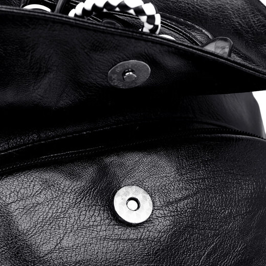 Neue koreanische Rucksack Mode koreanische Version Trendy Simple Schoolbag Frauenbag Rucksack vielseitige Computertasche Frauen schwarz mit Anhänger großer Größe