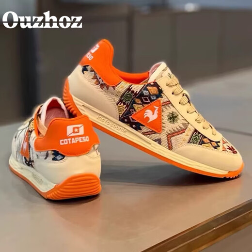 Lienzo de la marca europea lienzo transpirable Forrest Gump Shoes 2025 Nuevos zapatos casuales versátiles para zapatillas de moda de suela suave de los hombres Negro - lienzo transpirable 42 - tamaño de zapato de cuero, grande