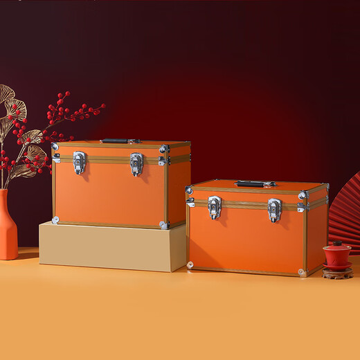 Yishi Chaoxi Imported Snacks Gift Pack Original New Year's High-end Gift Box Spring Festival Casual Snacks New Year's Gifts Global Encounter