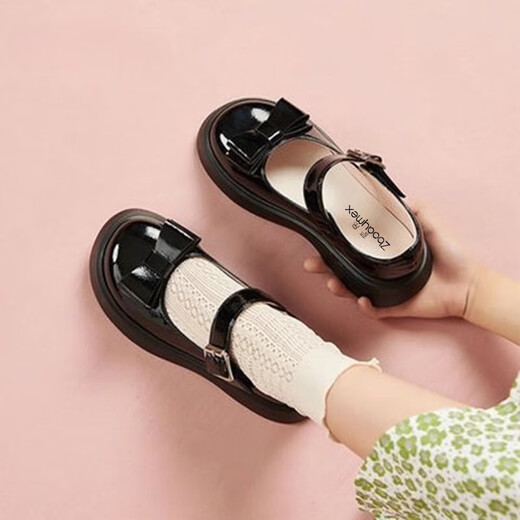 Girls' shoes summer 2025 new little girl princess shoes soft sole student shoes baby girl red small leather shoes black (shining iris black) glossy bow size 28 inner length 17.4cm suitable for feet 16.9cm long