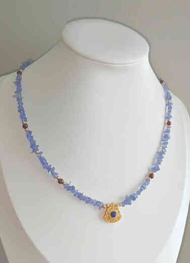 Chili natural tanzanite garnet necklace with ancient French silver Ruyi lock pendant broken silver embellishment pendant necklace 43+5