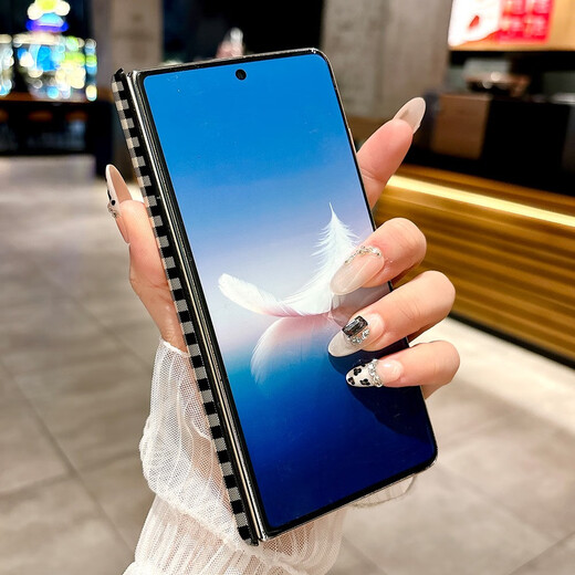 
Tongru wall is suitable for Huawei Honor MAGIC V3 Vs3 mobile phone case MAGIC V2 Vs2 new folding screen central axis magnetic suction center axis black edge leather pattern P3271 black and white plaid color Honor MagicVs3