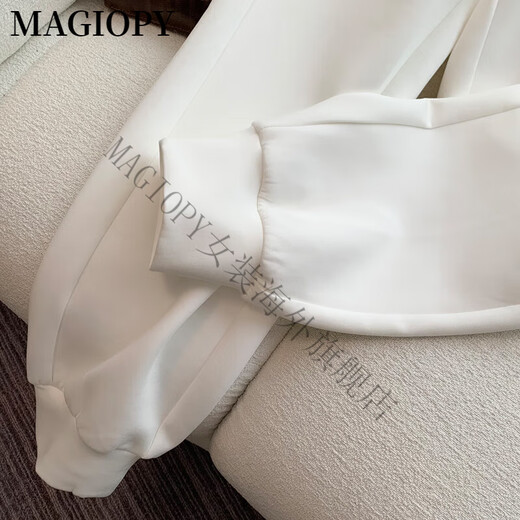 Magiopy International Luxury High-End-Marke High-End-Sport- und Freizeit-Set-Frauenkleidung 2025 Spring Fashion-Fashion-Pullover reduzieren Pullover weiße zweiteilige Set (111-120jin [Jin ist gleich 0,5 kg])