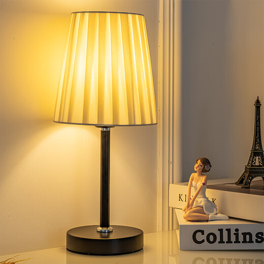 Lámpara de escritorio de noche de dormitorio Zhewei Lámpara de atenuación de celebridades de celebridad moderna lámpara de aprendizaje simple editora remota SN694 Lino negro pequeño + bombilla LED de tres colores [V Modelo] Interruptor de carga