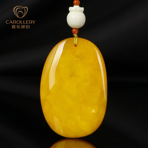 Carol amber chicken fat yellow beeswax pendant for men and women old beeswax carved fish pendant natural oxidized amber pendant