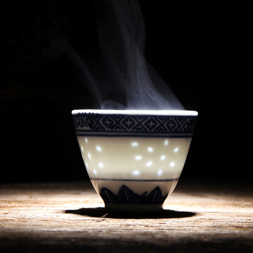 One or two porcelain wine cups, Jingdezhen ceramic old exquisite blue and white small tea cups, white wine cups
