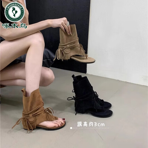 啄木鸟美拉德风粗跟流苏夹趾凉靴女2025夏季新款度假风短靴镂空夹脚凉鞋 黑色 35