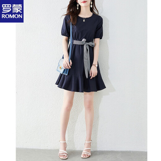 Romon (Romon) Robe de chemise réductrice d'âge mature légère avec été à volants 2025 Nouveau style marte à la taille et minceur de petite jupe A-Line Blue Navy XL 115-125Jin [Jin est égal à 0,5 kg]