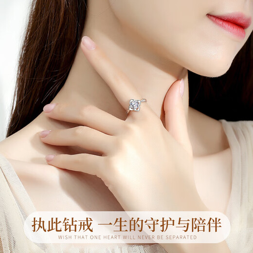 Lao Fengxiang four-leaf clover sterling silver ring women's proposal diamond ring wedding anniversary gift for girlfriend and wife anniversary nearby delivery / local warehouse * eternal four-leaf clover ring