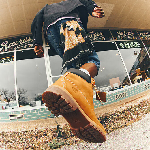 添柏岚（Timberland）踢不烂男鞋户外防水抓地牢固舒适耐穿大黄靴10061 小麦色 7.5