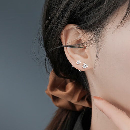 Century-old Fengxiang 999 sterling silver earrings for women Ruyi knot design, simple and compact, versatile for commuting and sleeping without picking up new sterling silver Ruyi knot screw earrings, large pair