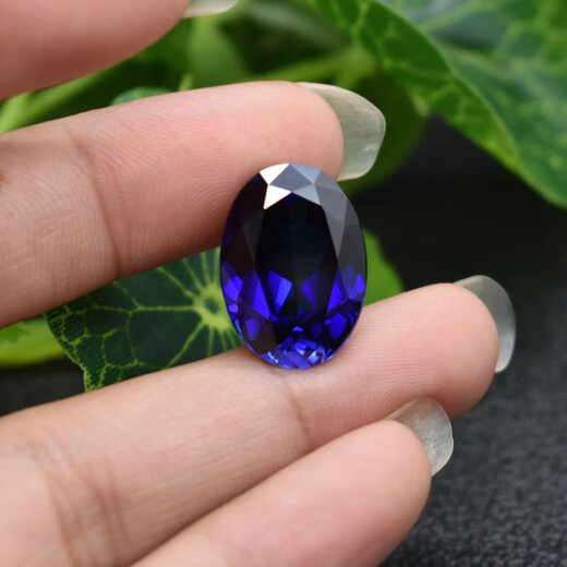Everlasting Leaf Chinese Valentine's Day Gift Tanzanite 5A Sapphire Oval Ring Face Gemstone Egg Shape Blue 10x12mm Sapphire (6.5 carats)