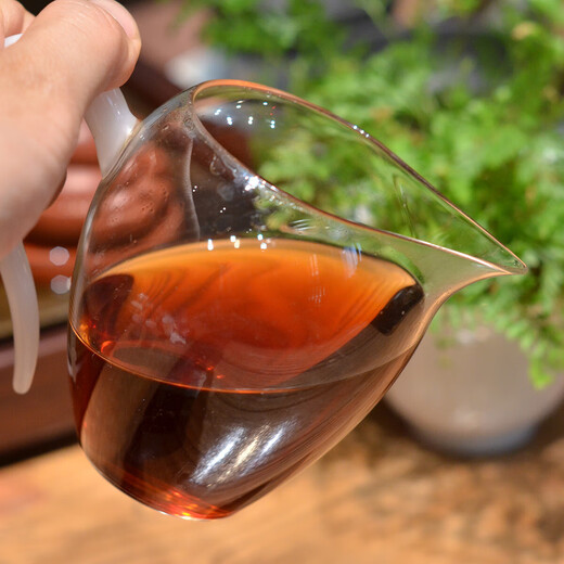 CHEN YUNNAN Menghai Palace Pu'er té maduro té negro té té viejo té de pusan sabor tipo de sabor 8 gramos * 1 bolsa