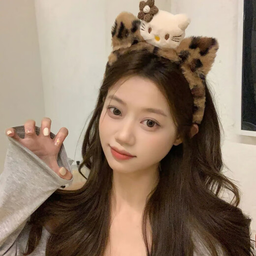 Songchuang Mengyu Autumn and winter cute KT cat headband hair accessories milk coffee color fashionable cat ear hairband sweet cartoon coffee color flower Kitty cat headband-head style