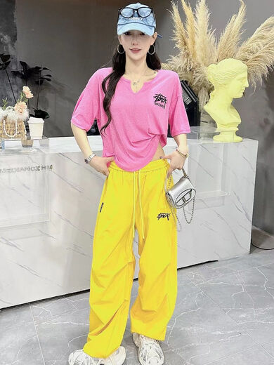 Nrdcz Top avec pantalon de travail pour femmes 2025 Summer de la bande de roulement de la bande de roulement Suisse à manches courtes T-shirt Square Dance Team Uniforme 3877 Dragon Fruit Clothes + 3878 White Pants S 80-100jin [Jin est égal à 0,5 kg]