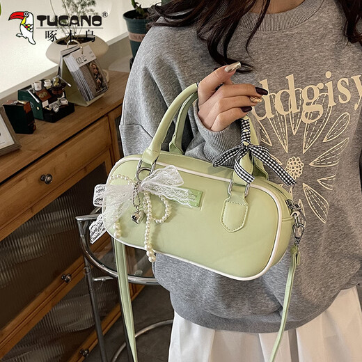 Specht Frisch Bowling -Tasche Sommer 2025 Neue Mode Retro Nische kleine Quadratbeutel vielseitige Ins Crossbody Bag Beibai folgen Sie dem Laden kostenlos