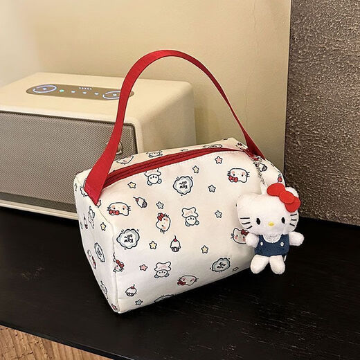 War Helm Cartoon New Katie Large Capacity Makeup Bag Travel Portable Storage Washing Three-dimensional Cute Handbag Nylon Cat Makeup Bag Without Pendants