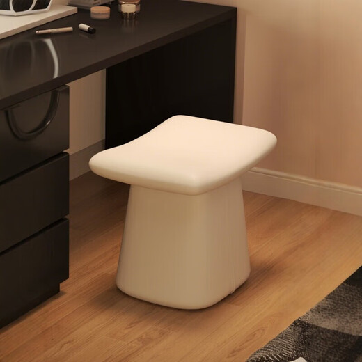 2025 New Dressing Stool Master Bedroom Dressing Table Makeup Stool Leather Chair Light Luxury High-end Saddle Stool Upholstered Stool Zero Pressure Elastic Latex Beige 48*33*45CM