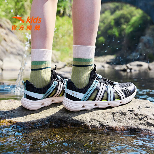 ANTA children's sandals, boys' shoes, 2025 summer new outdoor water and land tracing shoes, toe-toe anti-collision beach shoes, black/ice crystal green-2 33, shoe inner length 20.5cm