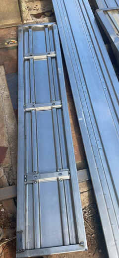 ACCESSOIRES DE VOITURES LIANT JIANGUAI JUNLING SHUAILING KANGLING WIAPT Bonne chance Porte latérale du bassin arrière Porte arrière 3890/40 Porte latérale