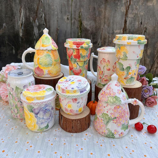 
OUOETY Jingdezhen high temperature underglaze color hand-painted Seto fired ceramic with lid straw Mark accompanying large capacity water cup Watermelon red V829 micro flaw 400mL (not included)-600mL (inclusive)