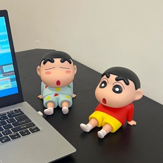 Wei Ci Internet celebrity anime Crayon Shin-Chan cartoon lazy mobile phone holder desktop decoration trendy gift model doll creative Xiaoxin blue legs can be adjusted and lengthened 1 upgraded version legs can be adjusted and lengthened