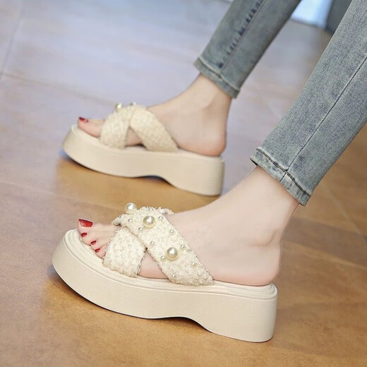 Tragen kleiner Duftpearl-Dick-Soled-Pantoffeln für Frauen Sommer 2025 Neue Hochseeland-Sandalen 6 cm erhöht kleiner Menschen schwarz 37