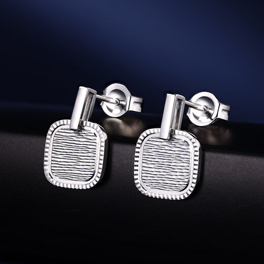 Gold Supreme (3DG Jewelery) platinum simple rhombus geometric square pt950 earrings as a gift for your girlfriend, priced by the gram 3.99 grams (including labor cost 419 yuan)