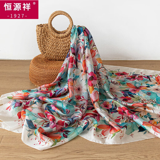 
Hengyuanxiang (HYX) silk temperament flower scarf for women in summer versatile long scarf shawl silk scarf souvenir FHZ25-9871 -1 white-edged colorful camellia 176*110cm