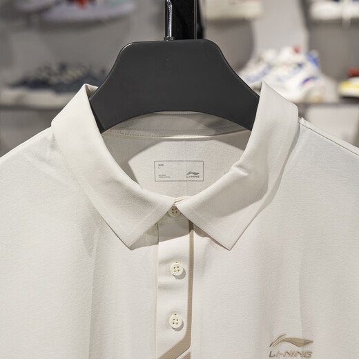 Kurzärärmelte Polo-Shirt von Männern 2025 Summer New Honor Serie Casual Lapel T-Shirt APLV673 Champagner Weiß APLV673-1 2XL