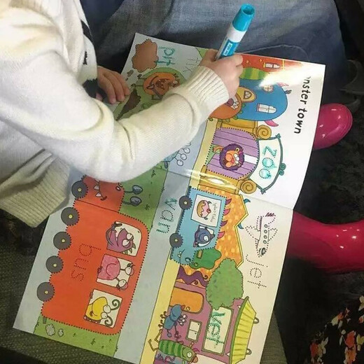 Qilicai Coundergarten Pen Control Training Введение в практическую книгу для копии детская английская буквенно-цифровая практика трассировки 4-летний 3 ребенка случайным образом упаковывает 25 книг-нет цветной коробки