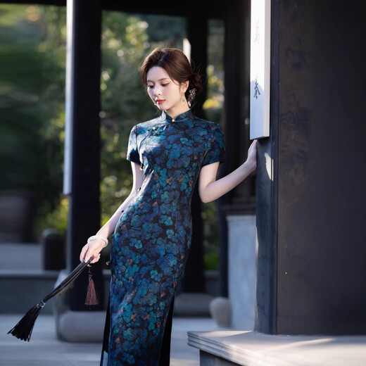 
Zhewei's young original acetic acid satin retro cheongsam old Shanghai 2025 spring new Chinese daily cheongsam women 9276 L