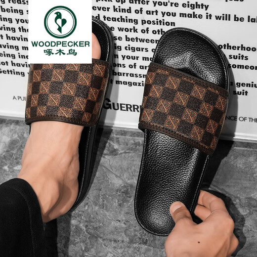 Specht Frühlings- und Sommer neue Hausschuhe Herren Sommer Outdoor Fashion Plaid Herren Strand Sandalen koreanische Flip-Flops Anti-Slip Room 679 Schwarz 38 Einen Größe klein