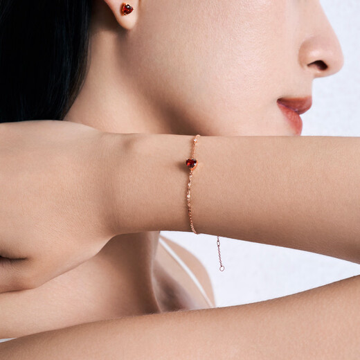 Chow Tai Fook ENZO 18K gold garnet diamond love bracelet gift 17.5cm EZV8583