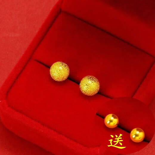 BMOI Old Phoenix 999 pure gold pure gold earrings for youthful appearance, let a hundred flowers blossom and four-leaf clover love earrings for mom. The more the merrier, the more lilies + four-leaf clover earrings Lao Feng 1.56