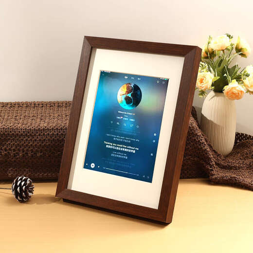 Budi iPad modifizierte elektronische Uhr, Massivholz, Fotorahmen, Fotoalbum, altes Tablet, Mobiltelefon, modifiziert mit Ständer, Tisch, Fotorahmen, Bilderrahmen 2030, Sandelholzfarbe, Massivholz, 2 mm Karton, iPad 24